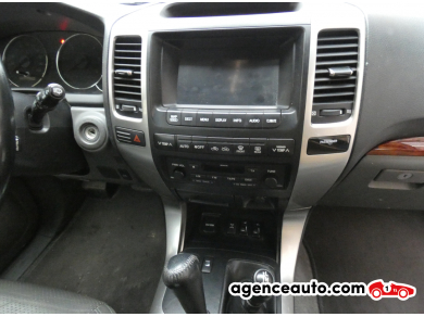 Toyota Land Cruiser — 7